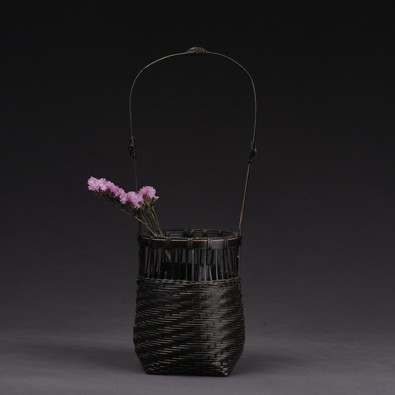 Giỏ hoa tre đan Hanaire 32 x 13 x 11 cm – kèm ống lót